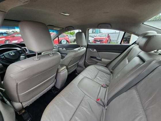 HONDA CIVIC 1.8 EXS 16V FLEX 4P AUTOMÁTICO HONDA CIVIC 1.8 EXS 16V FLEX 4P AUTOMÁTICO